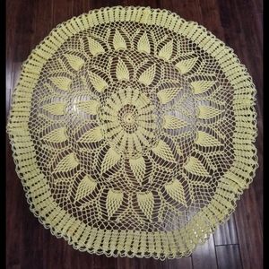 Vintage Crocheted Round Tablecloth Or Accent Piece
